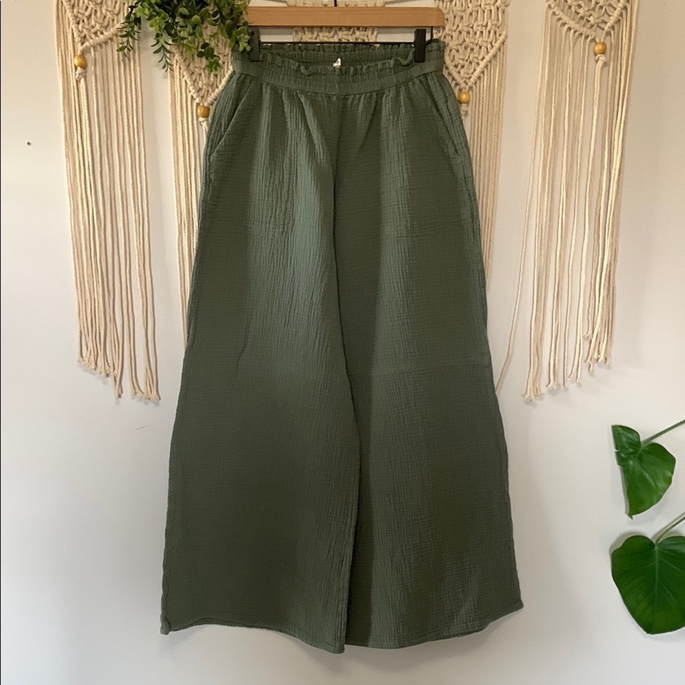 AERIE Pool To Party Wide Leg Gauzy Pants Green Size XL - Picture 1 of 14